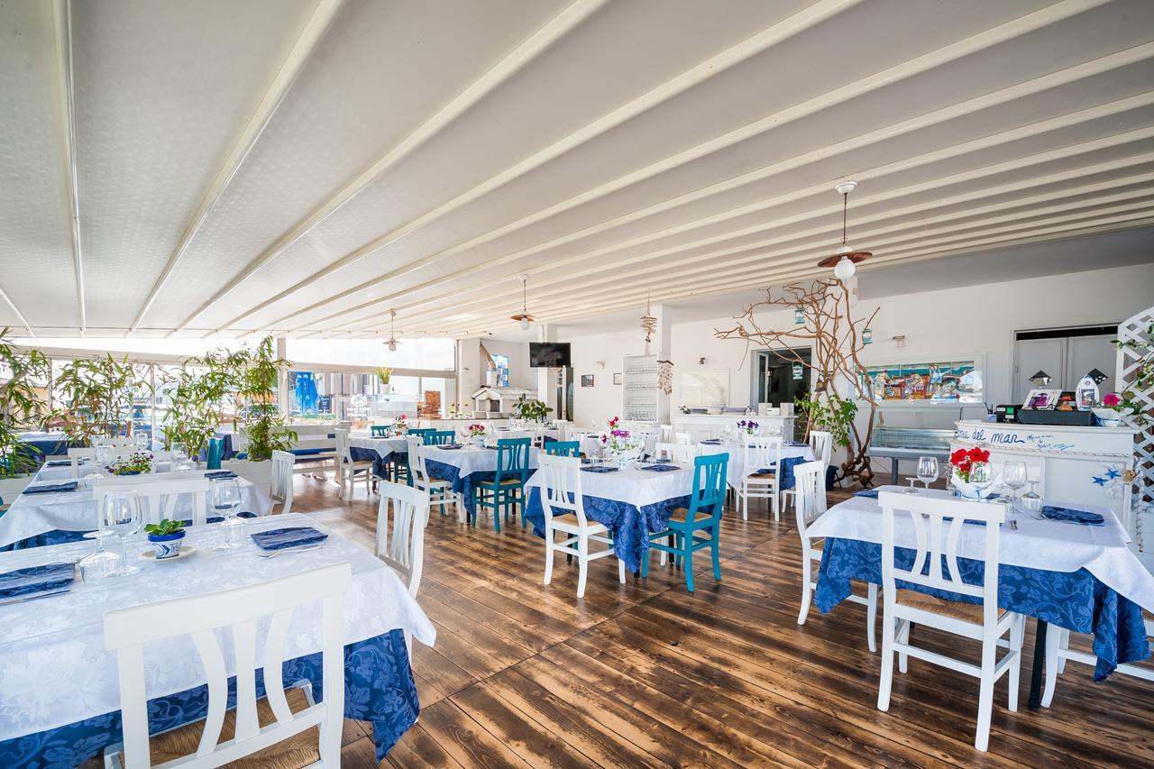 Hotel Il Porto Casal Velino Exteriör bild
